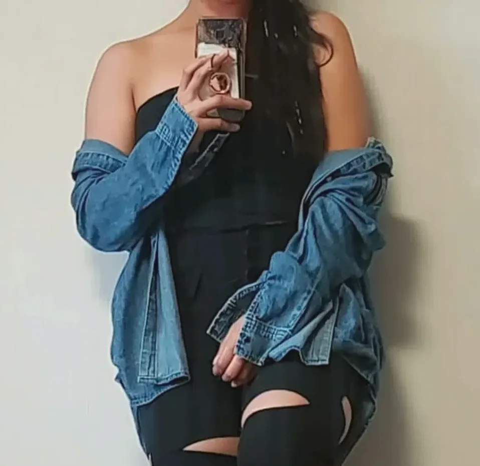 Alena, 28