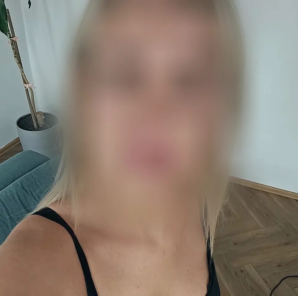 Fabienne, 26