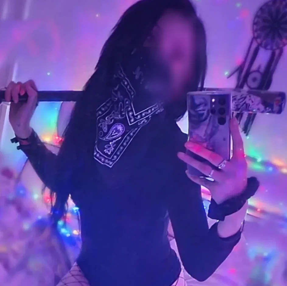Finja, 28