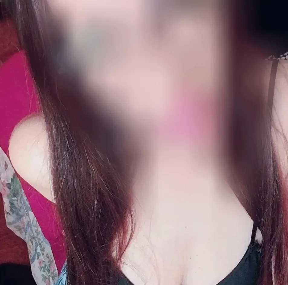 Lena, 37