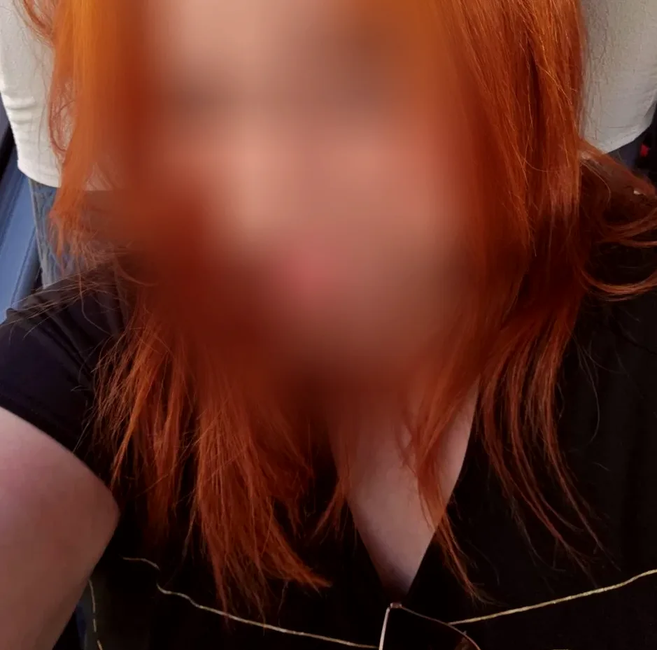 Maike, 25