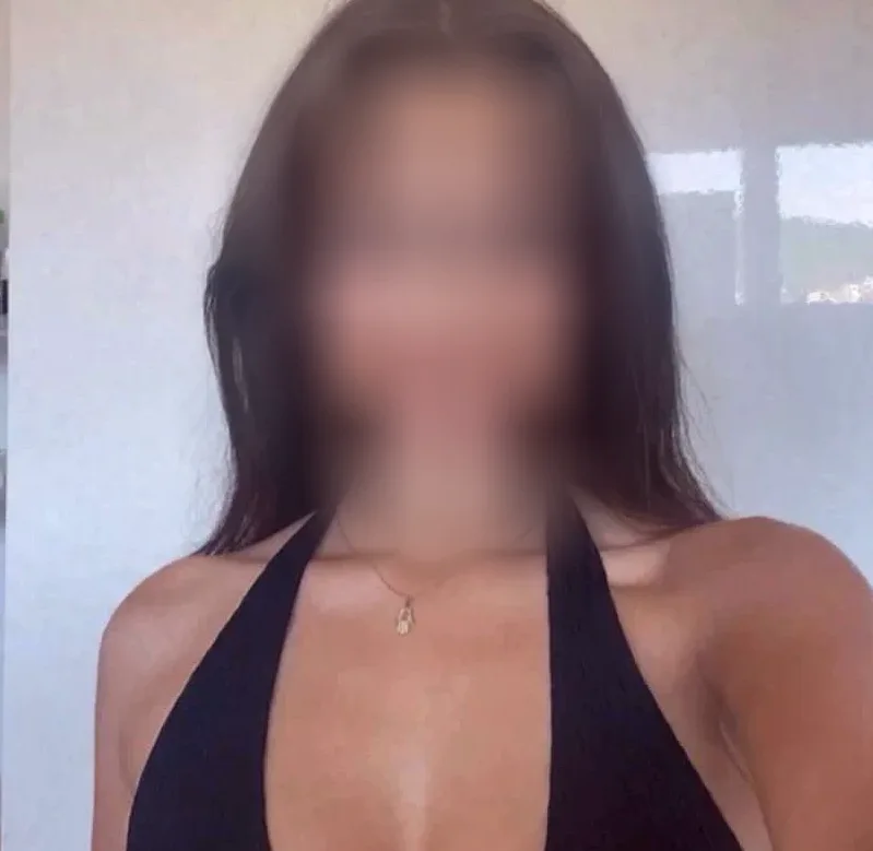 Romy, 23